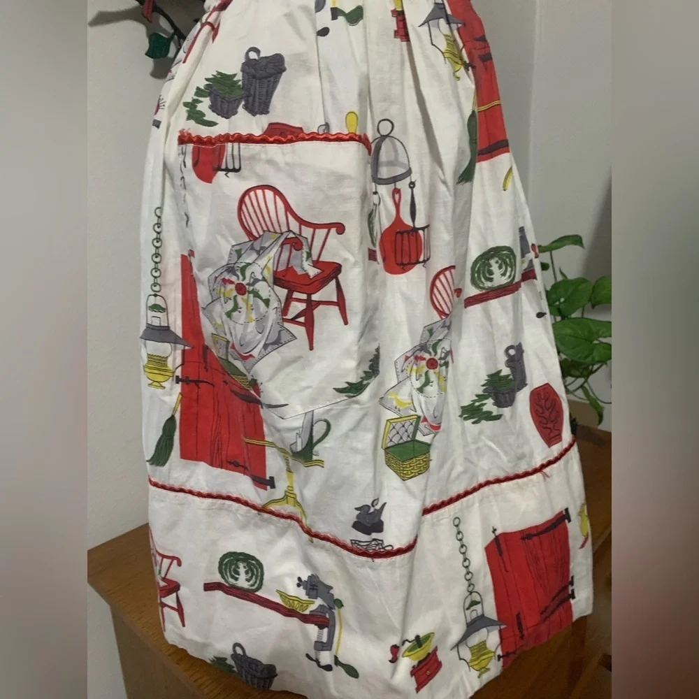Vintage Handmade Half Apron Mid-Century Novelty Kitchen & Country Store Print